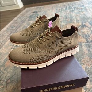 Women’s lace up lightweight casual oxfords